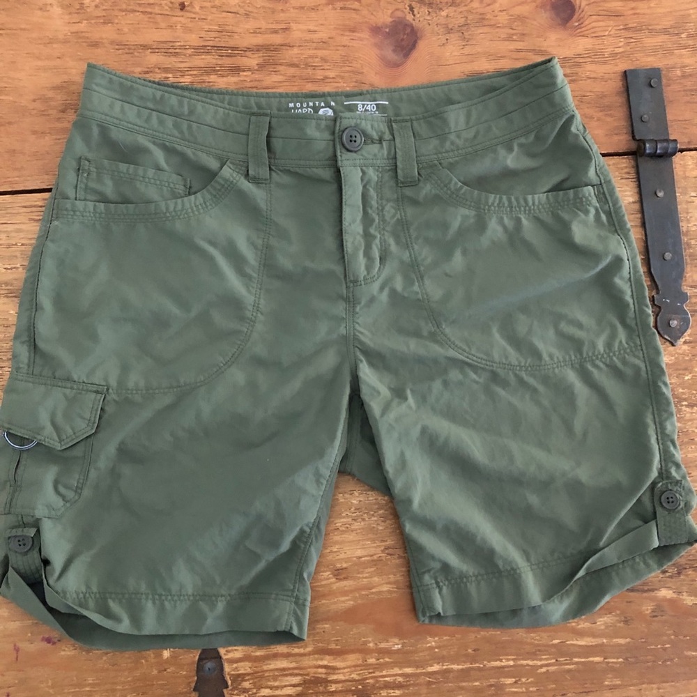🌲Mountain Hardwear shorts